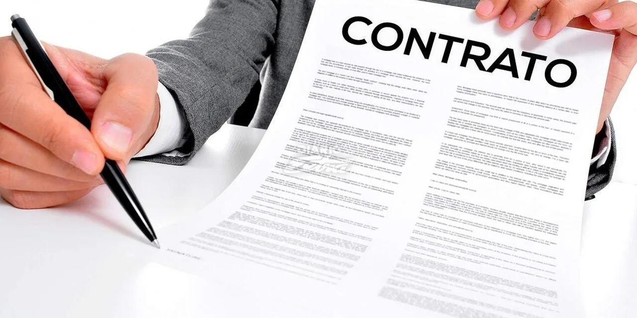 Orçamento e contrato simples